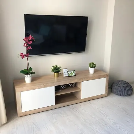 Ozarowska 77 - 1br By Homeprime Warschau