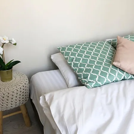 Ozarowska 77 - 1br By Homeprime ワルシャワ